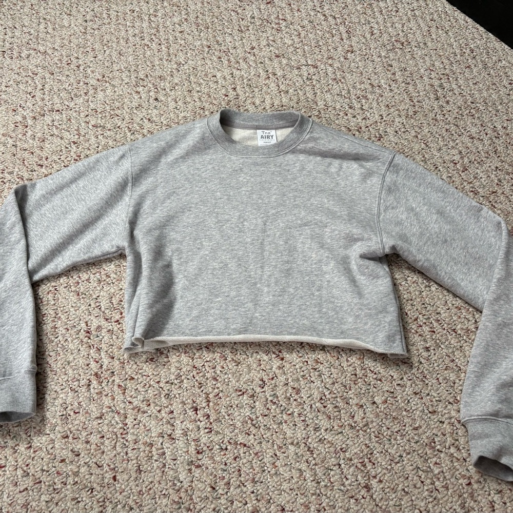 TNA Gray Cropped sweatshirt